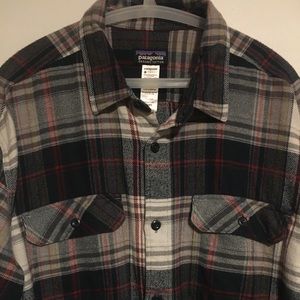 Mens X-Large Patagonia Flannel Button-up Long Sleeved Shirt